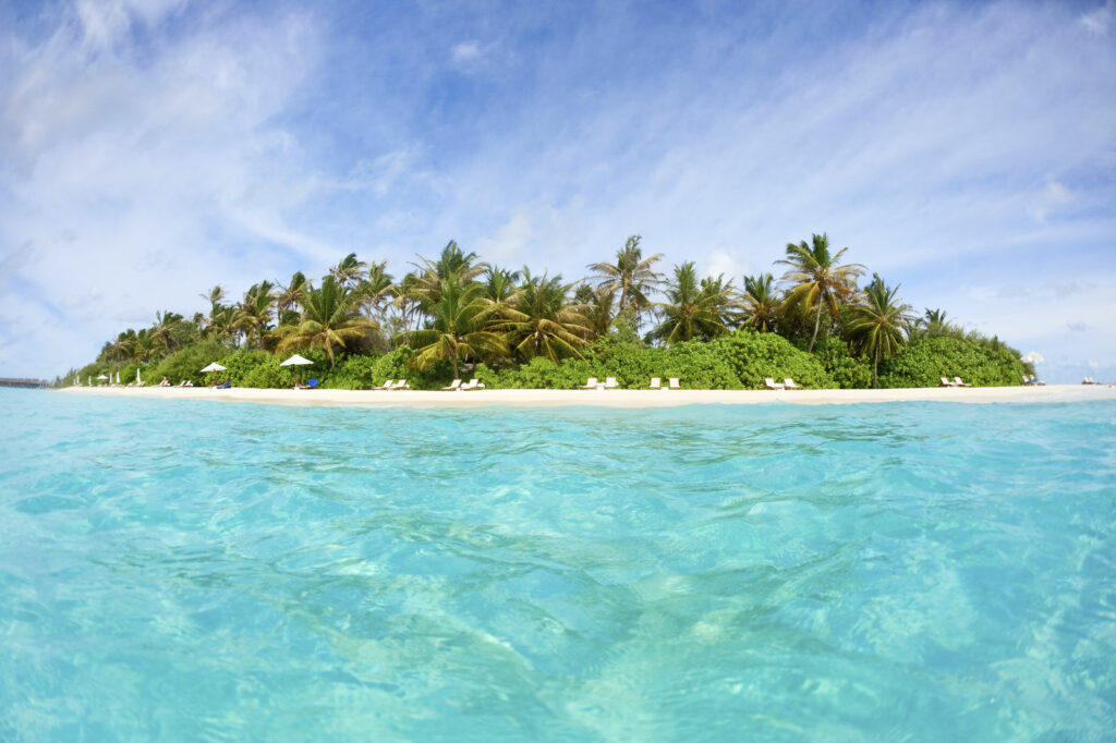 Partir en décembre au soleil aux Maldives : lagon turquoise et villas sur pilotis