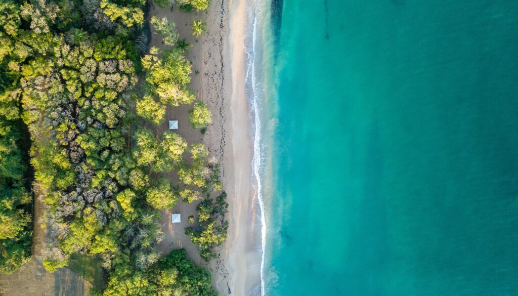 Vue aérienne plage Guadeloupe