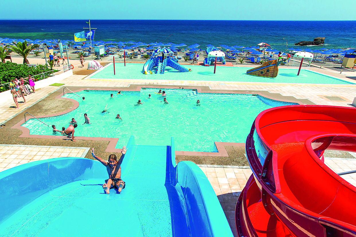 Piscine-Club-Marmara-Mare-Sunshine-Blue-Village